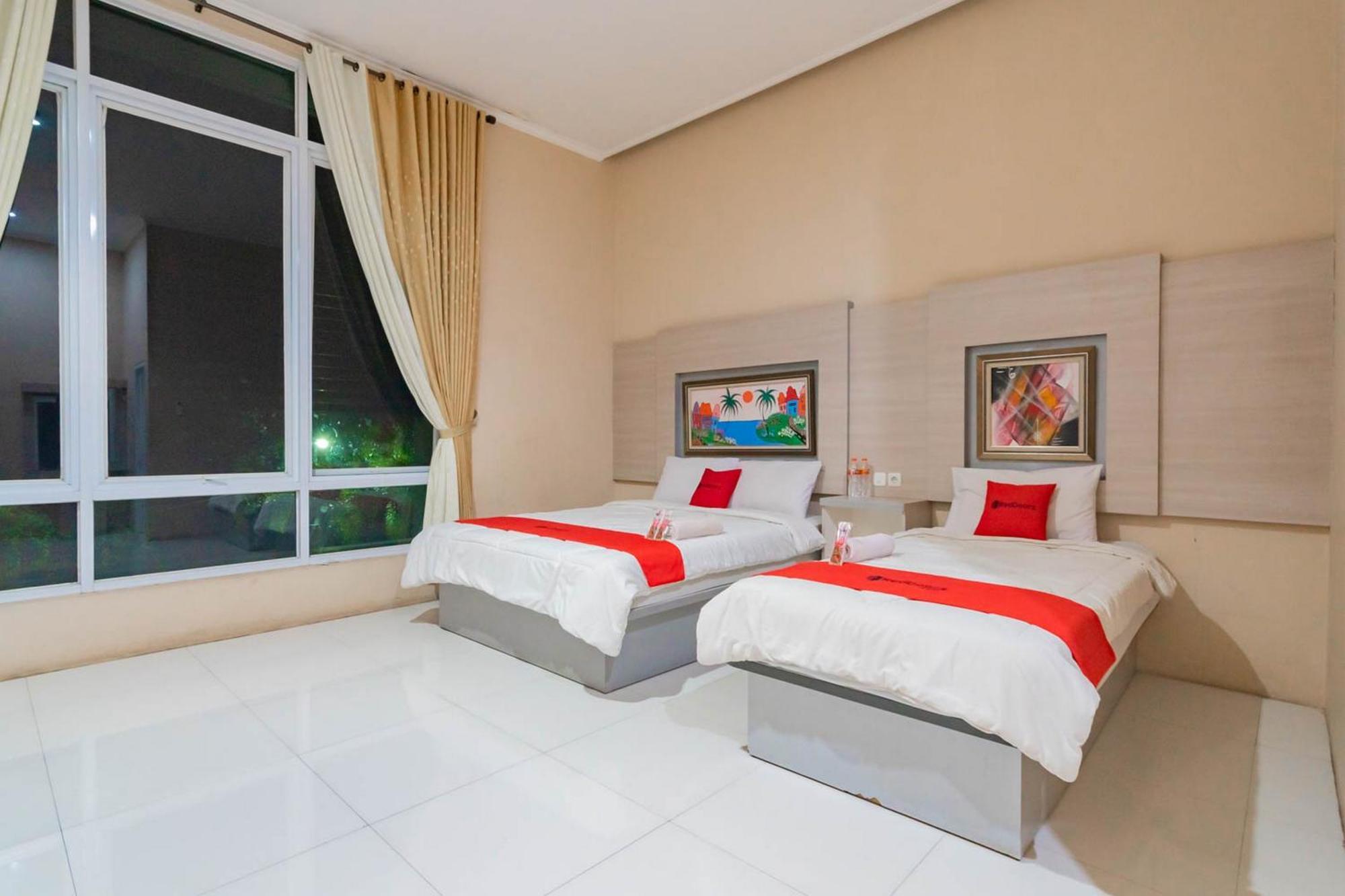 Reddoorz Resort Premium @ Sangkan Hurip Kuningan Exteriér fotografie